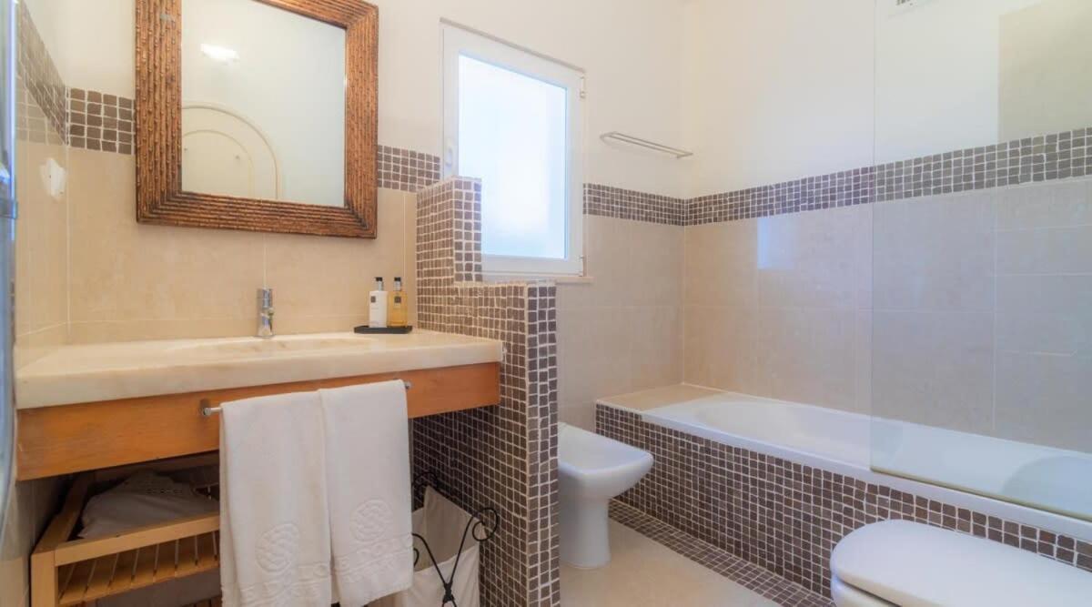 Villa Prado - Beautiful Beachfront Villa Albufeira Zewnętrze zdjęcie