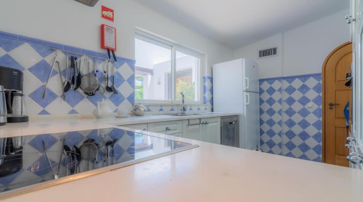 Villa Prado - Beautiful Beachfront Villa Albufeira Zewnętrze zdjęcie