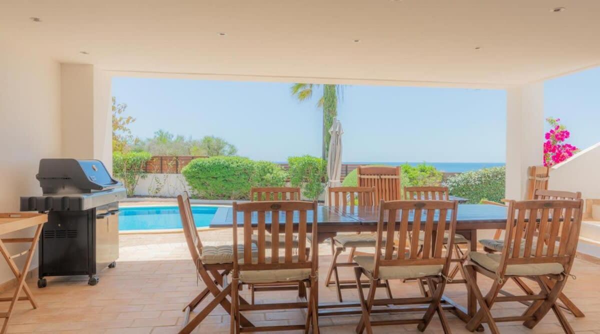 Villa Prado - Beautiful Beachfront Villa Albufeira Zewnętrze zdjęcie